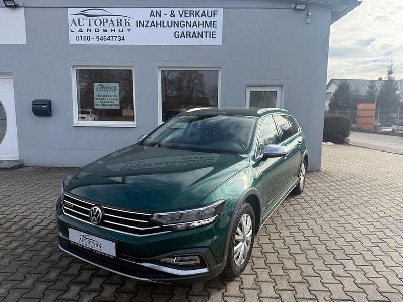 Grün Gebraucht 2021 VW Passat Alltrack Kombi | 24.990 € (Guter Preis) - Bild 1/4