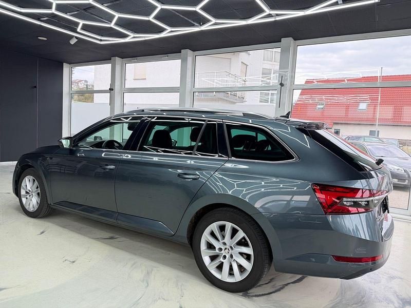 Gebraucht Skoda Superb Style 190 PS (139 kW) 2019 Grau Kombi