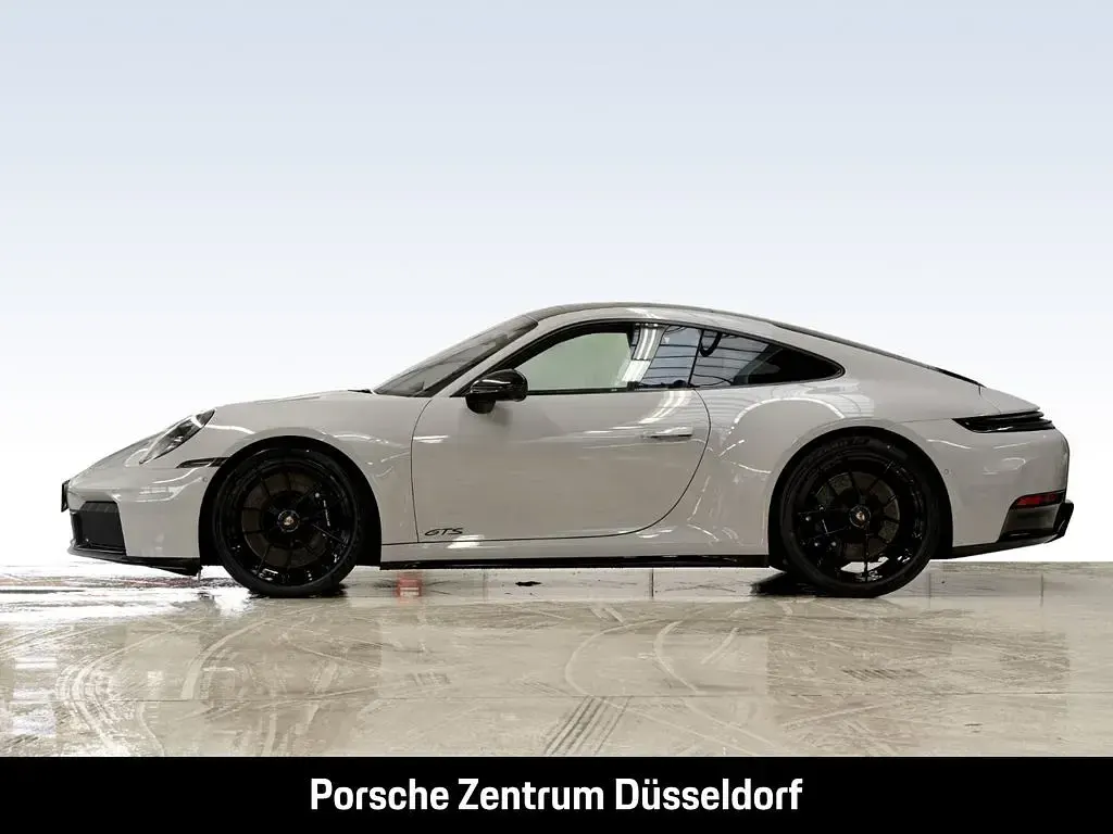 Gebraucht Porsche 992 541 PS (397 kW) 2026 Kreide Coupé