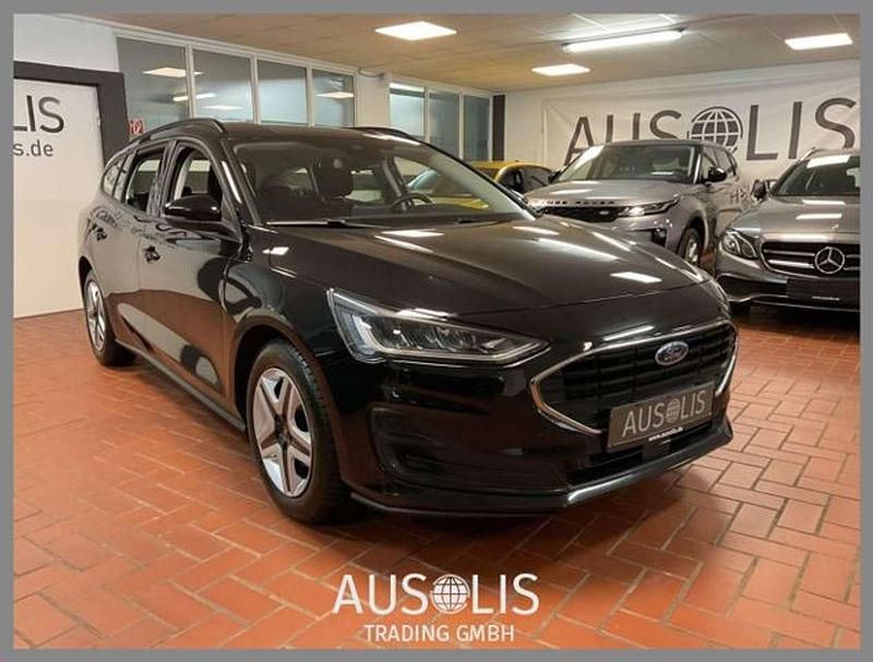 Obsidian metallic Gebraucht 2023 Ford Focus Kombi | 15.990 € (Superpreis) - Bild 1/4