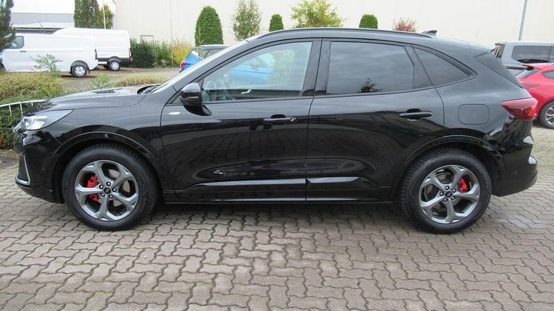 Gebraucht Ford Kuga ST-Line X 186 PS (136 kW) 2025 Schwarz SUV