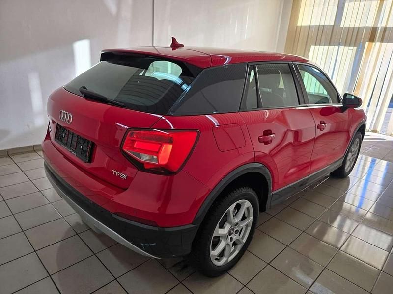 Gebraucht Audi Q2 Design 150 PS (110 kW) 2018 Tangorot SUV