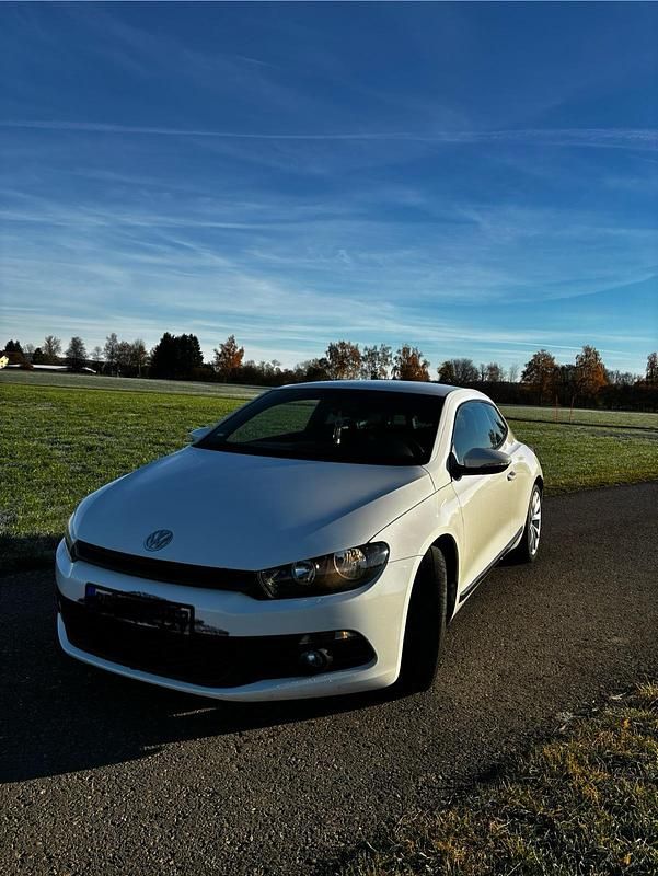 Gebraucht VW Scirocco 160 PS (117 kW) 2009 Weiß Coupé