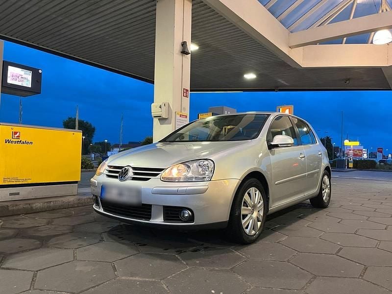 Silber Gebraucht 2007 VW Golf V Limousine | 2.600 € (Fairer Preis) - Bild 1/4