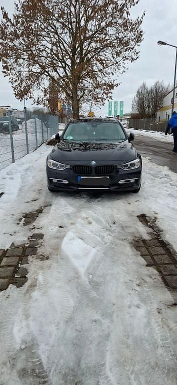 Beige Gebraucht 2013 BMW 325 Limousine | 13.900 € (Fairer Preis) - Bild 1/4