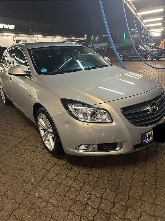 Gebraucht Opel Insignia 194 PS (142 kW) 2012 Silber Kombi