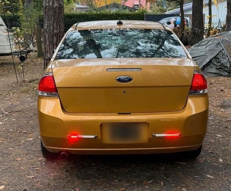 Usata Ford Focus 146 CV (107 kW) 2009 Andere farben Berlina