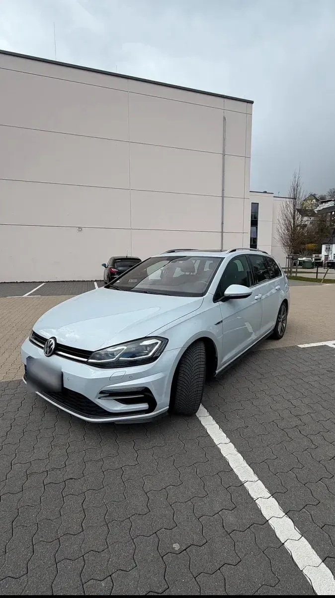 Gebraucht VW Golf VII R-line 150 PS (110 kW) 2017 Weiß Kombi