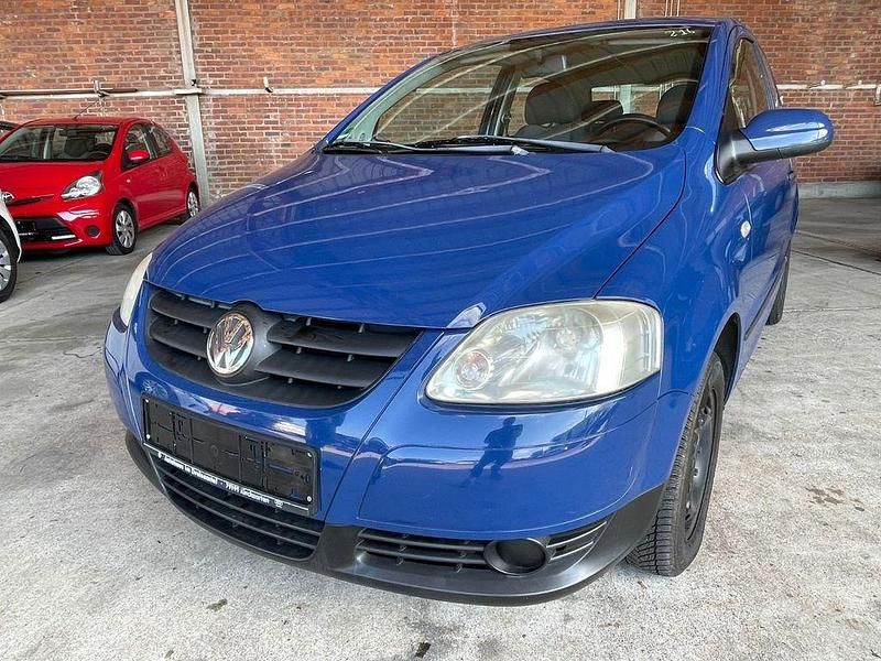 Gebraucht VW Fox Basis 54 PS (39 kW) 2005 Blau Kleinwagen