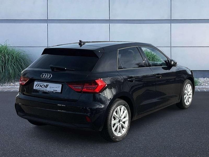 Gebraucht Audi A1 116 PS (85 kW) 2025 Mythosschwarz metallic SUV