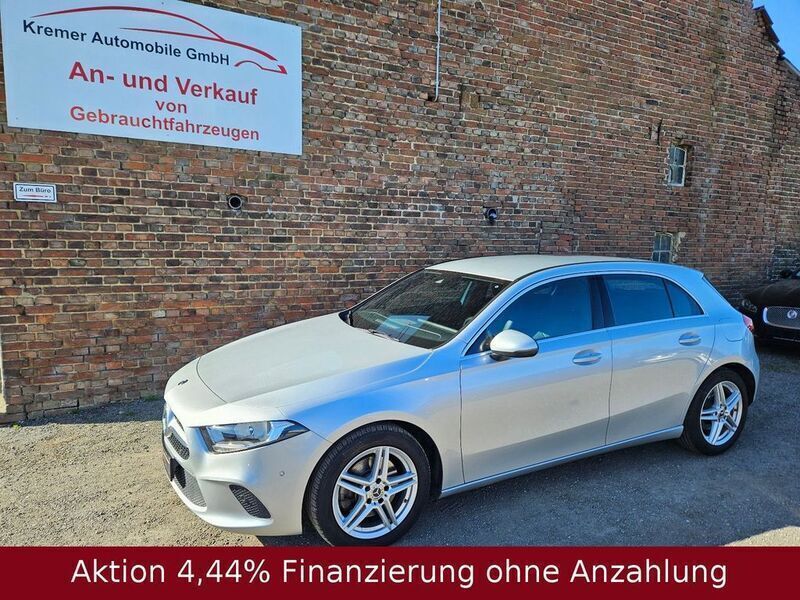 Silber Gebraucht 2019 Mercedes A220 Progressive Limousine | 20.790 € (Guter Preis) - Bild 1/4