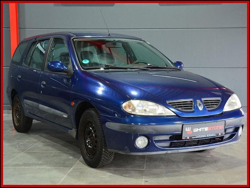 Gebraucht Renault Mégane 95 PS (69 kW) 2001 Blau Limousine