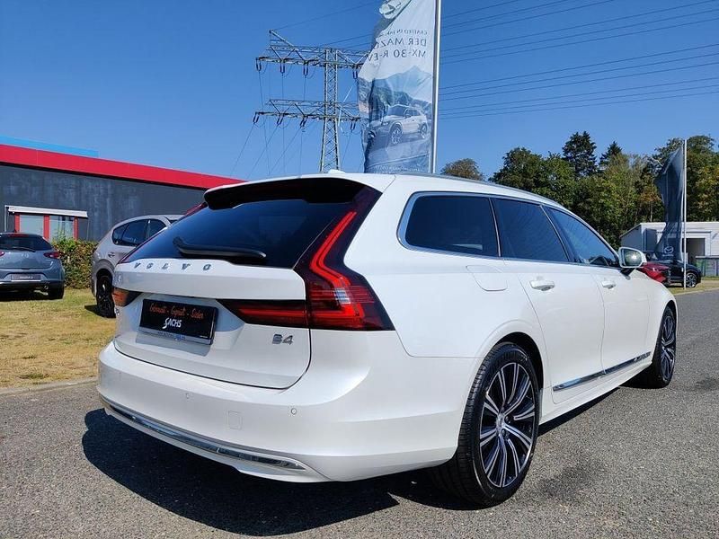 Gebraucht Volvo V90 Plus 197 PS (144 kW) 2023 Weiß Kombi