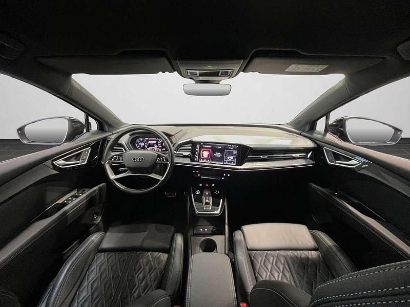 Gebraucht Audi Q4 e-tron 150 kW (204 PS) 2023 Mythosschwarz metallic SUV