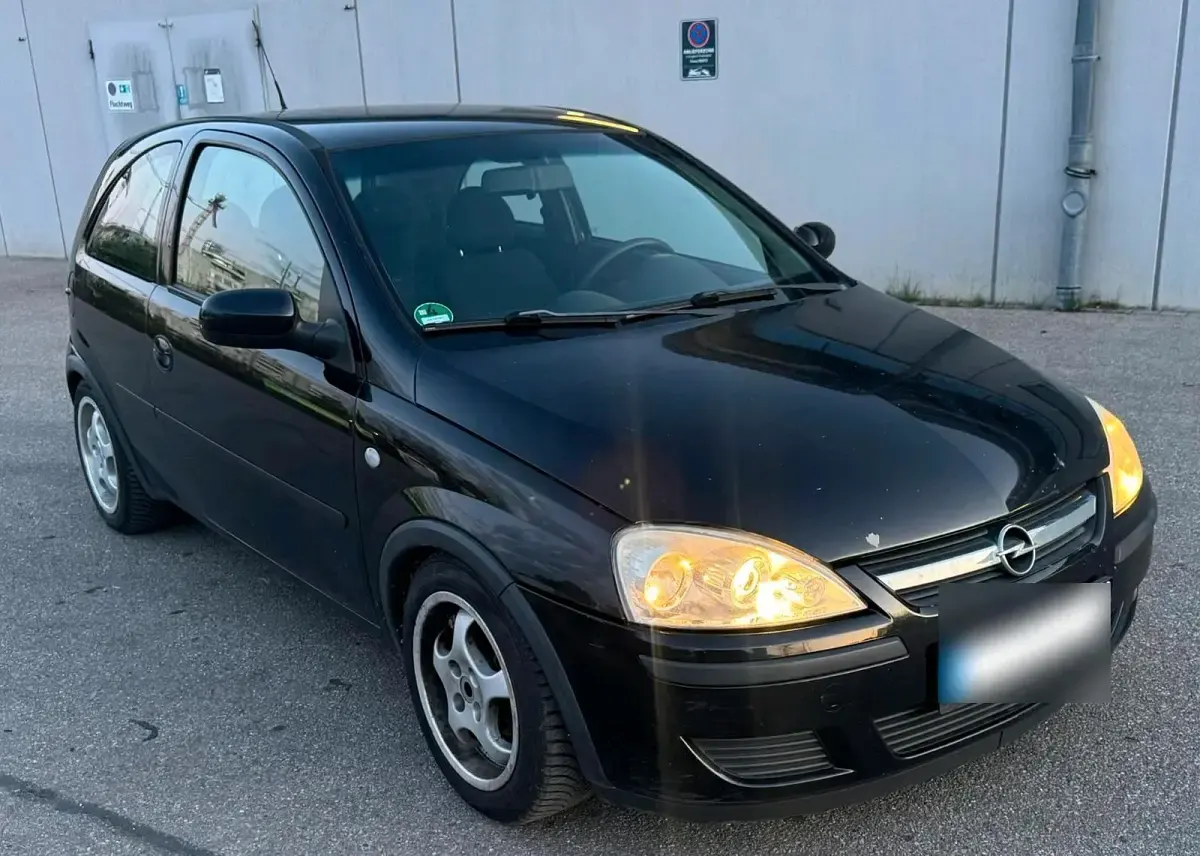Usata Opel Corsa 60 CV (44 kW) 2004 Nero Utilitaria