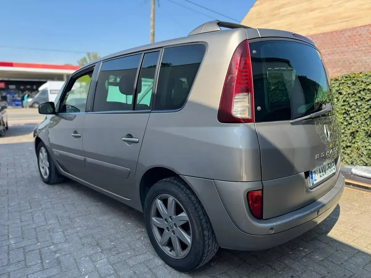 Używany Renault Espace 130 KM (95 kW) 2010 Złoty Minivan