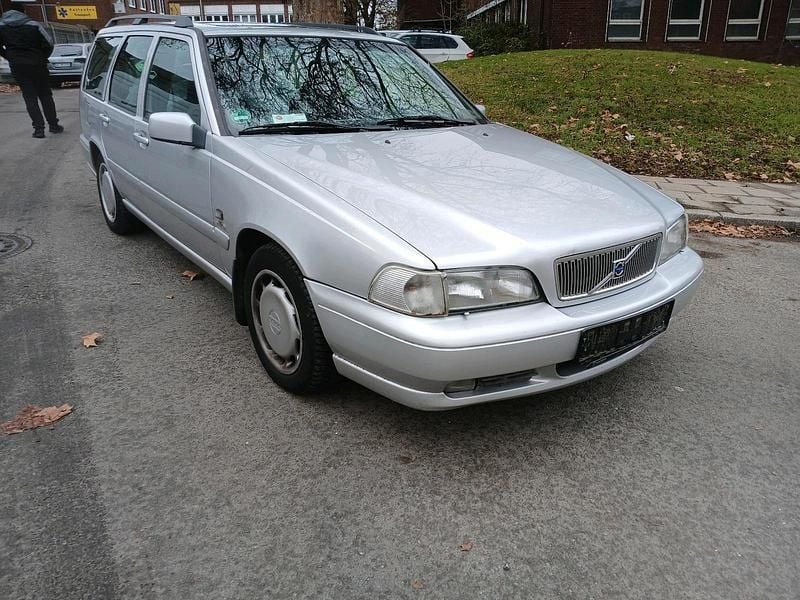 Silber Gebraucht 1999 Volvo V70 Kombi | 1.250 € (Superpreis) - Bild 1/4
