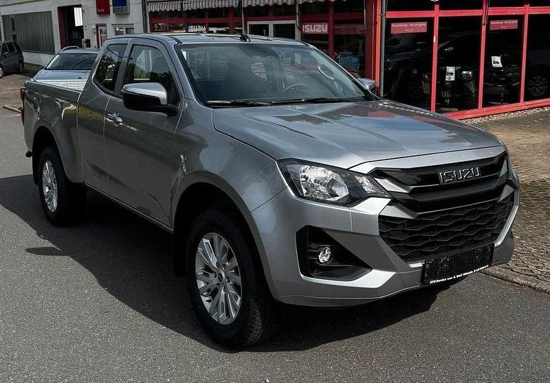 Neu Isuzu D-Max 163 PS (119 kW) 2025 Silber Abholung