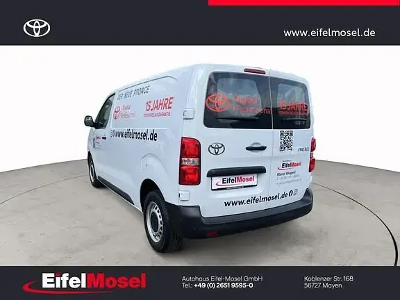 Gebraucht Toyota Proace 144 PS (105 kW) 2024 Icy white Van / Kleinbus