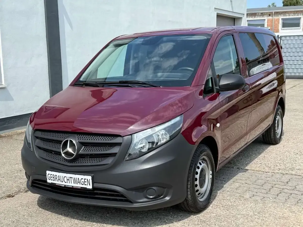 Gebraucht Mercedes Vito 136 PS (100 kW) 2020 Rot Van
