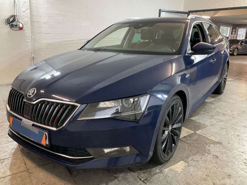 Blau Gebraucht 2017 Skoda Superb Kombi | 17.000 € (Fairer Preis) - Bild 1/4