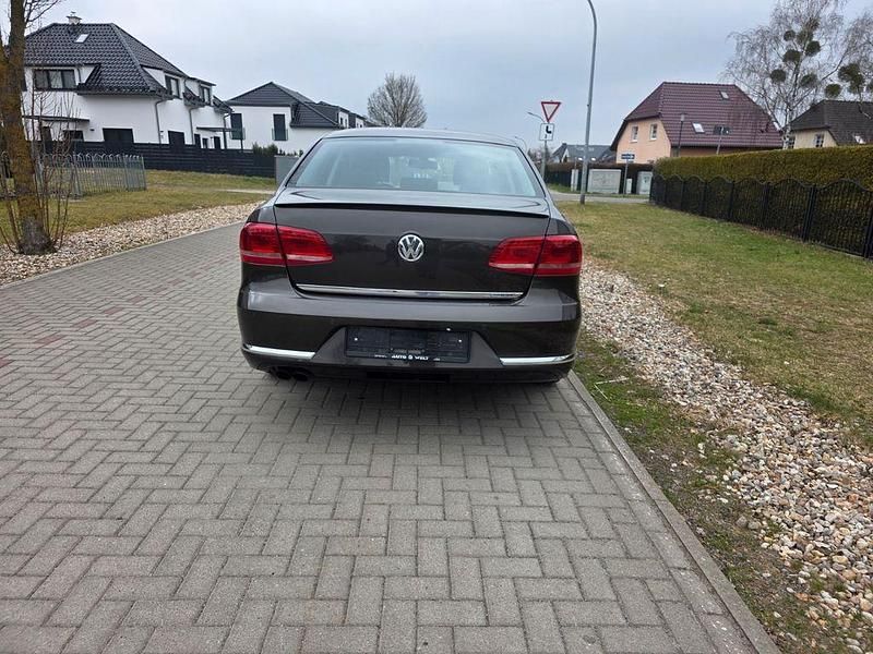 Gebraucht VW Passat R-line 160 PS (117 kW) 2014 Braun Limousine