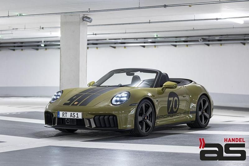 Gebraucht Porsche 992 541 PS (397 kW) 2025 Beige Cabrio