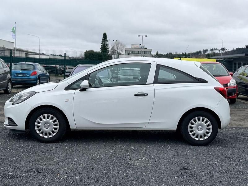 Gebraucht Opel Corsa Selection 69 PS (50 kW) 2016 Weiß Kleinwagen
