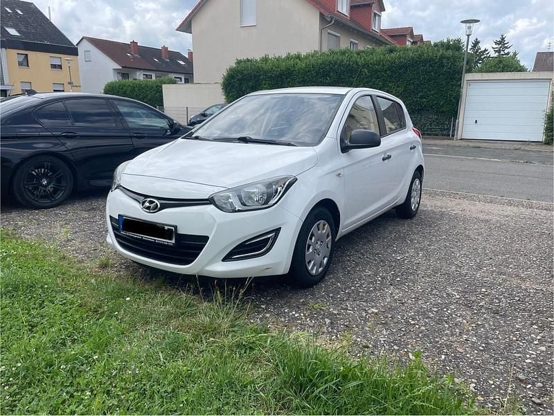 Gebraucht 2014 Hyundai i20 Kleinwagen | 4.700 € (Guter Preis) - Bild 1/4