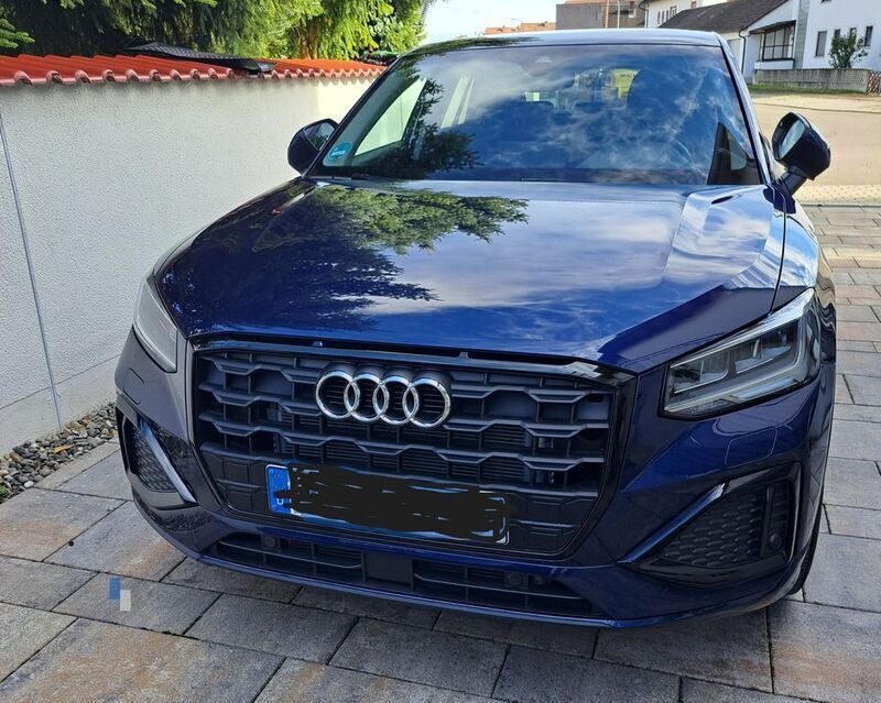 Blau Gebraucht 2023 Audi Q2 Advanced SUV | 26.500 € (Superpreis) - Bild 1/4