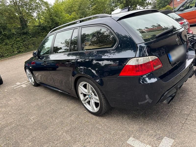 Gebraucht BMW 535 272 PS (200 kW) 2006 Blau Kombi