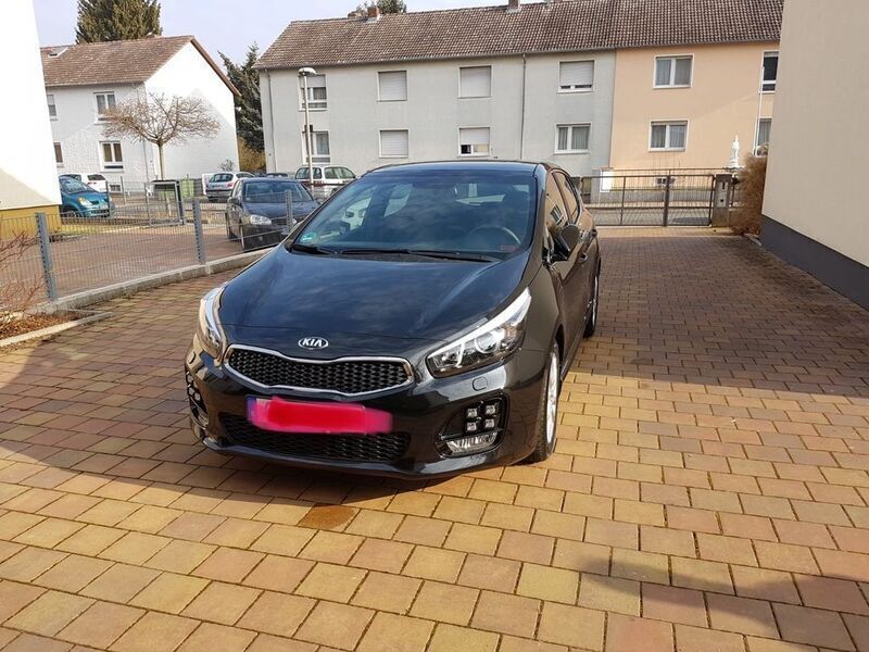 Gebraucht Kia Ceed GT GT-Line 136 PS (100 kW) 2017 Schwarz Limousine