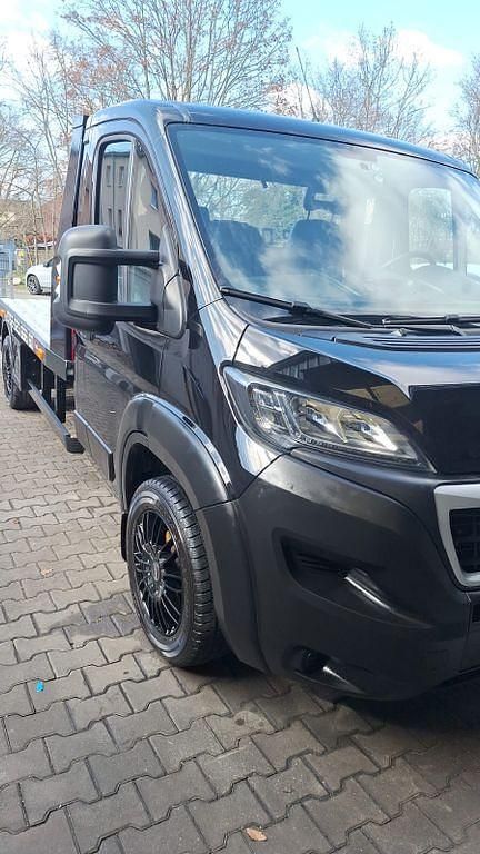 Gebraucht Peugeot Boxer 163 PS (119 kW) 2018 Schwarz Van