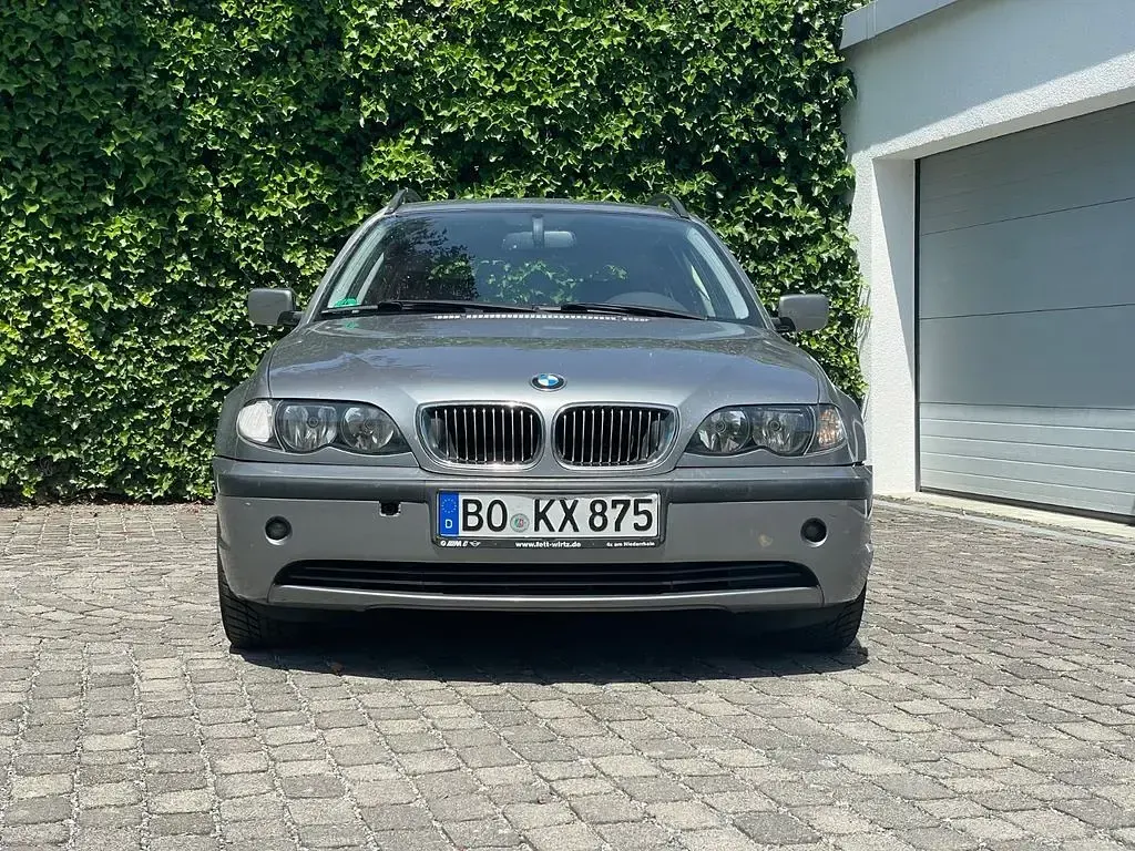 Gebraucht BMW 320 170 PS (125 kW) 2006 Silber Kombi