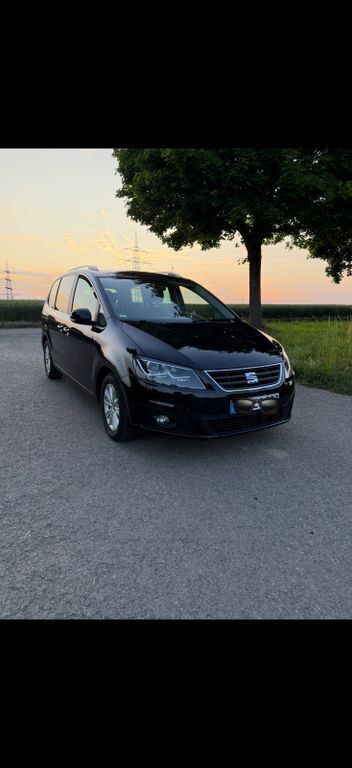 Schwarz Gebraucht 2015 Seat Alhambra Van / Kleinbus | 16.900 € (Fairer Preis) - Bild 1/4