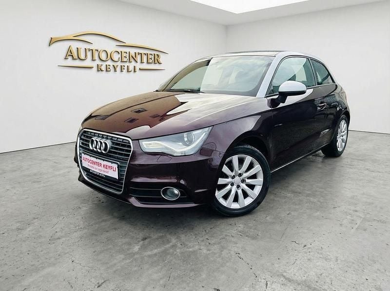 Gebraucht Audi A1 Ambition 122 PS (89 kW) 2011 Rot Kleinwagen