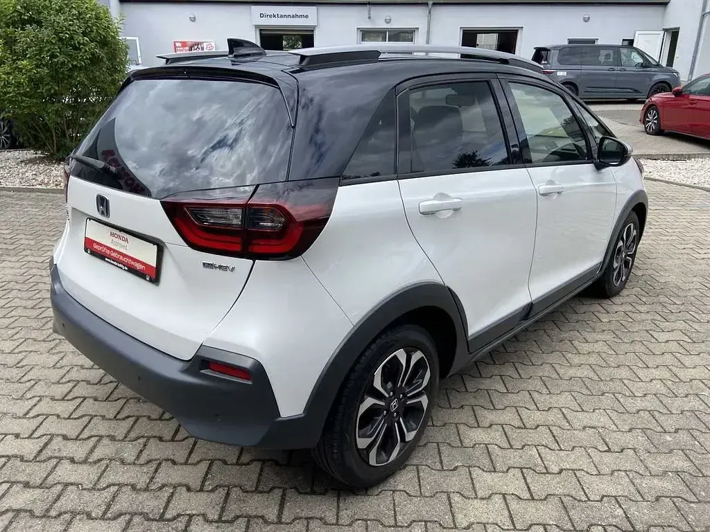 Gebraucht Honda Jazz Executive 98 PS (72 kW) 2022 Platinum weiß pearl Kleinwagen
