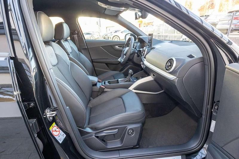 Gebraucht Audi Q2 Advanced Plus 150 PS (110 kW) 2024 Mythosschwarz metallic SUV