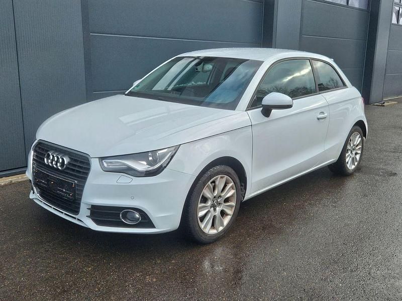 Weiß Gebraucht 2014 Audi A1 Ambition Kleinwagen | 13.450 € (Fairer Preis) - Bild 1/4