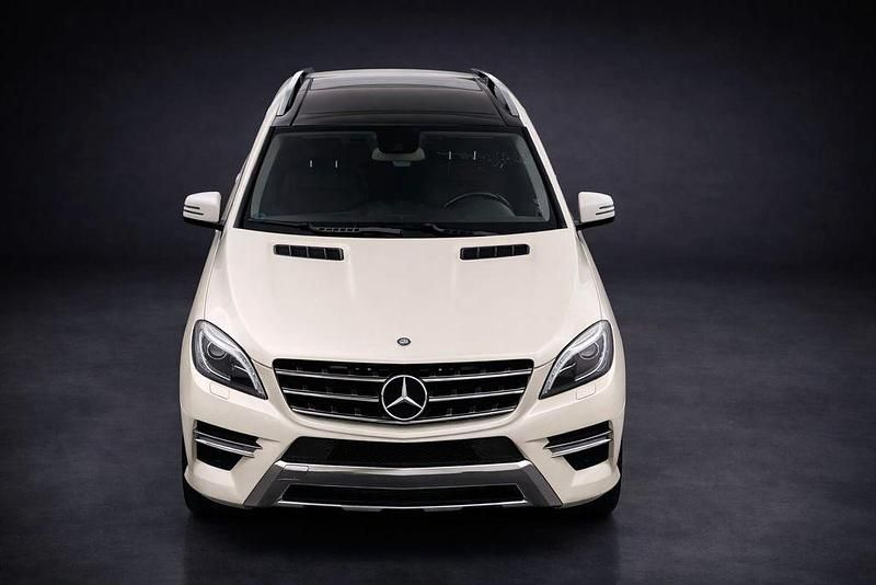 Używany Mercedes ML350 258 KM (189 kW) 2013 Biały SUV