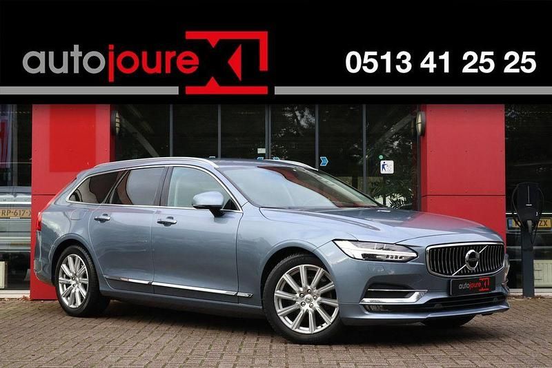 Blau Gebraucht 2018 Volvo V90 Inscription Kombi | 18.214 € (Etwas zu teuer) - Bild 1/4