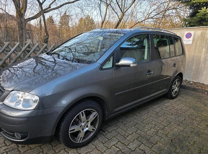Gebraucht VW Touran 140 PS (102 kW) 2007 Andere farben Van / Kleinbus