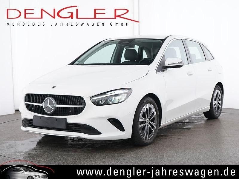 Polarweiss Gebraucht 2024 Mercedes B200 Progressive Van / Kleinbus | 31.390 € (Guter Preis) - Bild 1/4