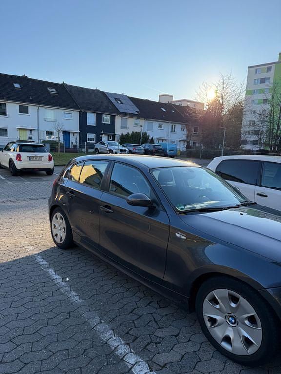 Gebraucht BMW 118 143 PS (105 kW) 2007 Grau Kleinwagen