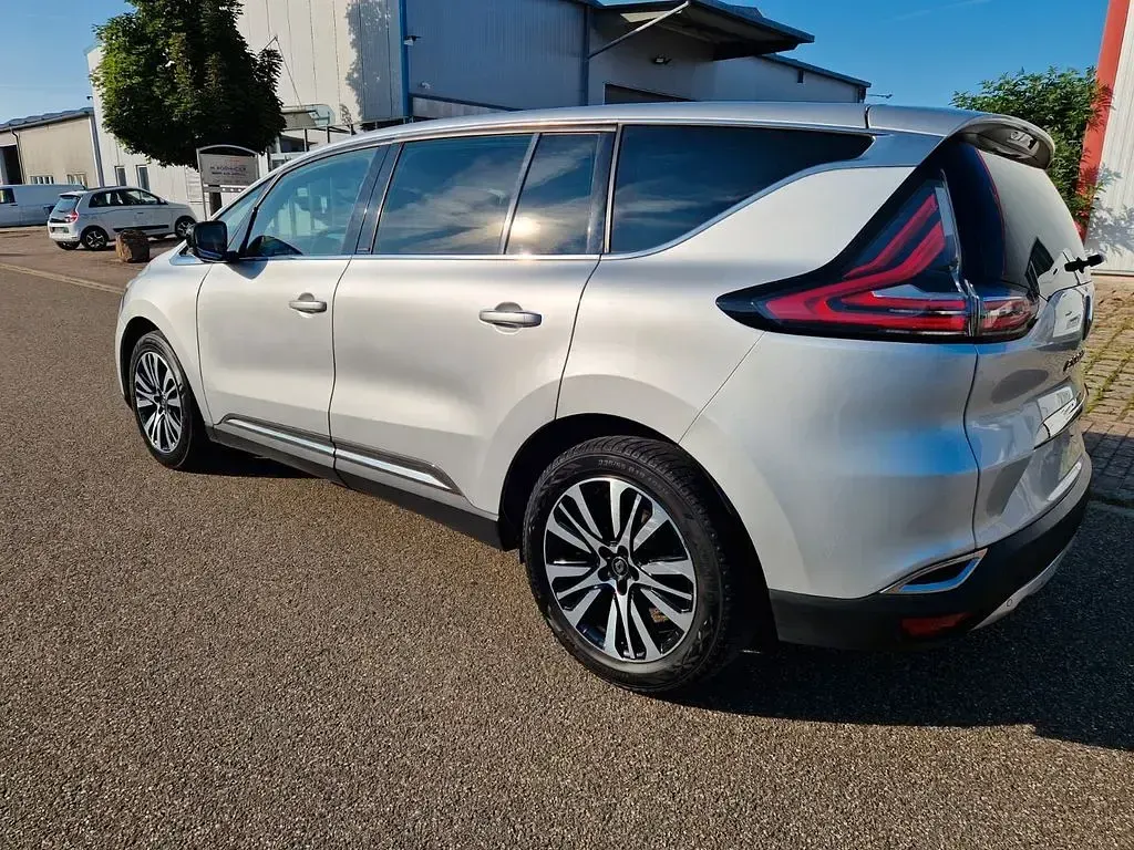 Gebraucht Renault Espace Initiale Paris 160 PS (117 kW) 2016 Silber Van / Kleinbus