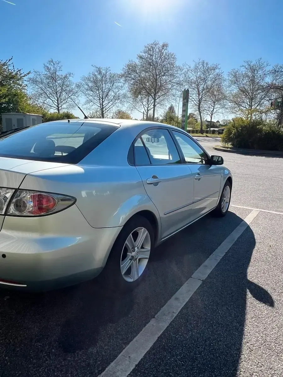 Usata Mazda 6 120 CV (88 kW) 2005 Argento Berlina