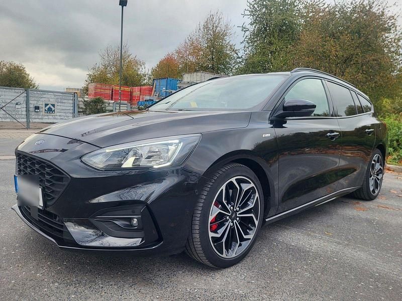 Schwarz Gebraucht 2020 Ford Focus ST-Line X Kombi | 17.999 € (Fairer Preis) - Bild 1/4