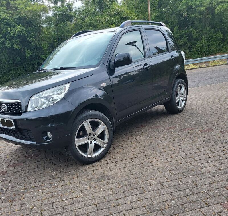 Schwarz Gebraucht 2011 Daihatsu Terios SUV | 7.500 € (Fairer Preis) - Bild 1/4