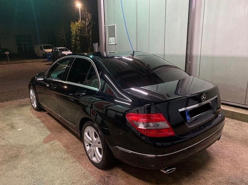 Gebraucht Mercedes 350 231 PS (169 kW) 2010 Schwarz Limousine