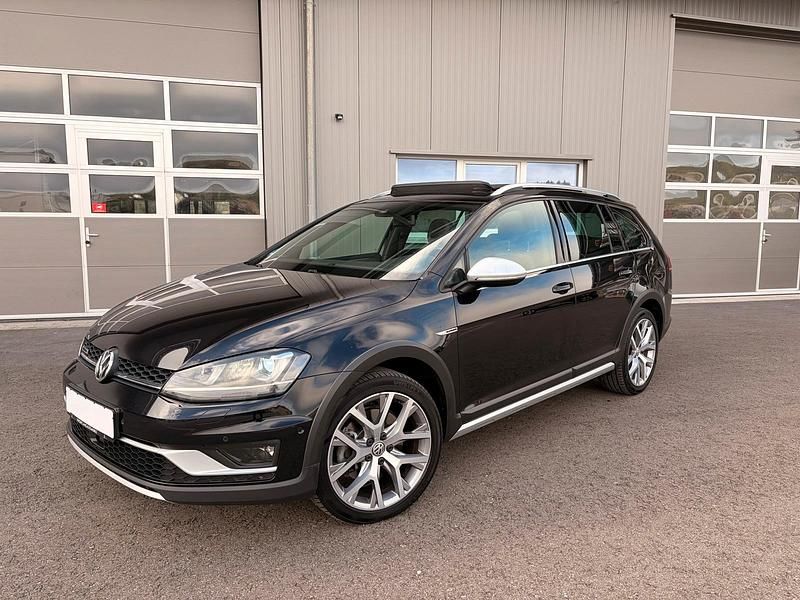 Schwarz Gebraucht 2015 VW Golf Alltrack Highline Kombi | 12.499 € (Guter Preis) - Bild 1/4